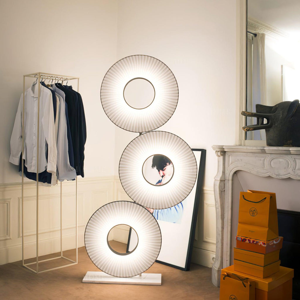 Iris Totem Floor Light, Floor Lamp, detail 2