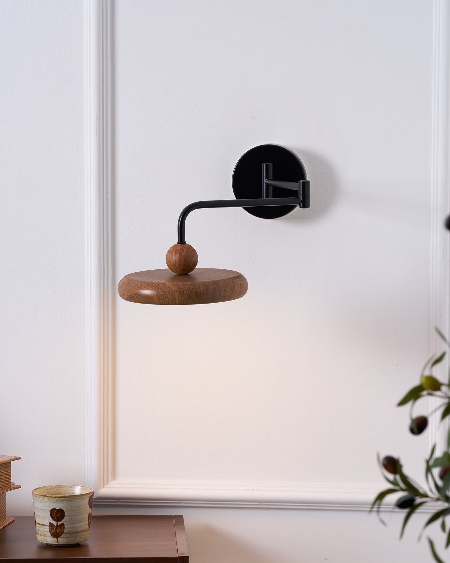 Karlin Wall Light, Hardwired Wall Sconce, detail 32