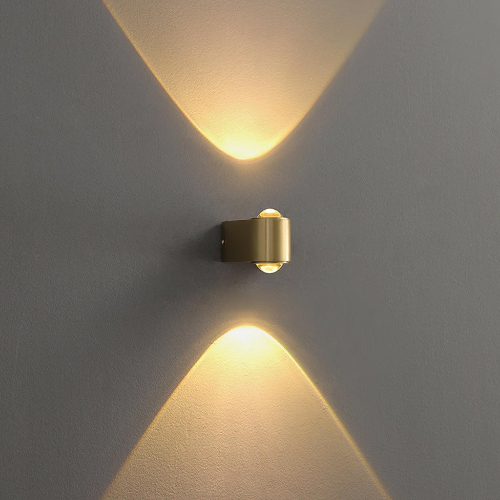 Kent Wall Light, Hardwired Wall Sconce, Brass, L 6.8cm x W 9.5cm x H 8cm