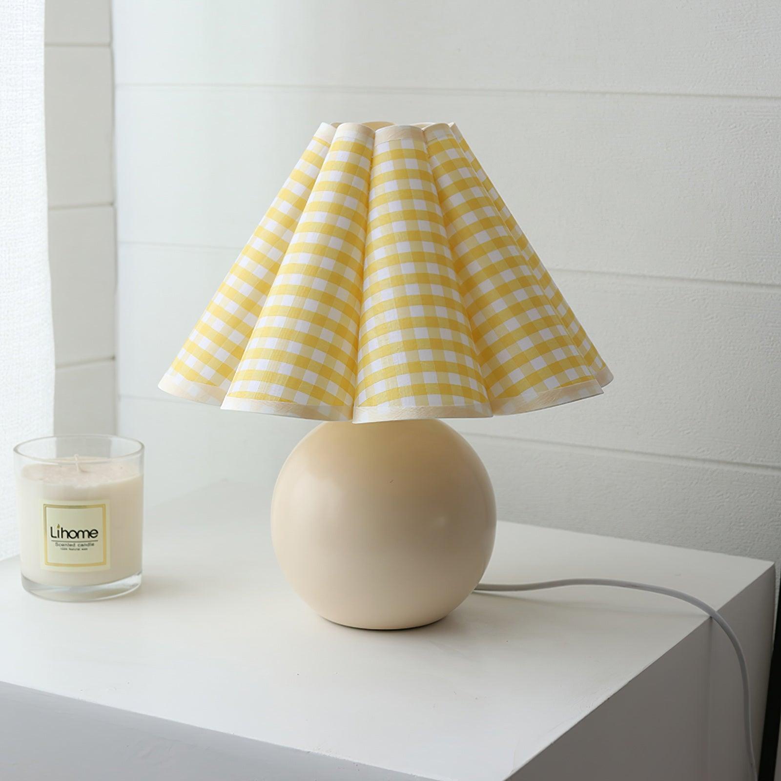 Kicsi Knife Pleat Table Light, Bedside Table Lamp, detail 2