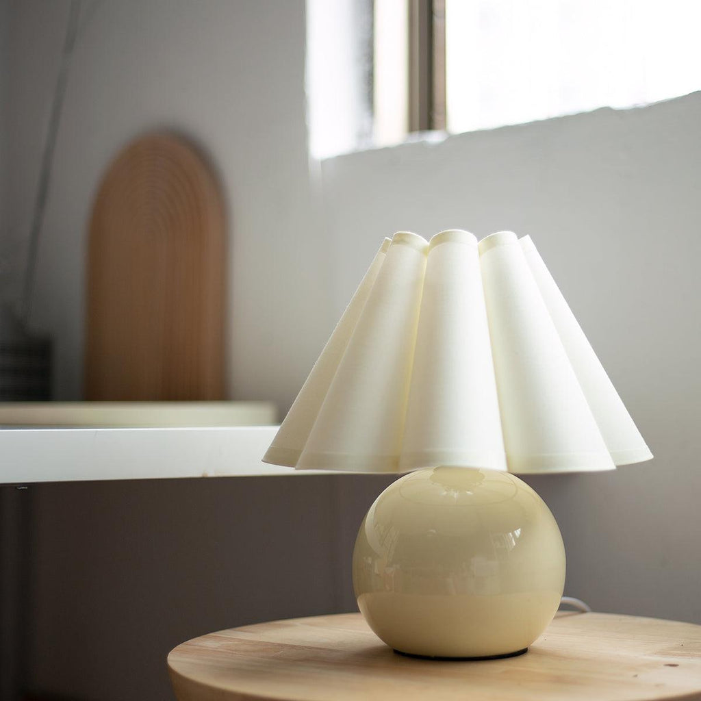 Kicsi Knife Pleat Table Light, Bedside Table Lamp, detail 30