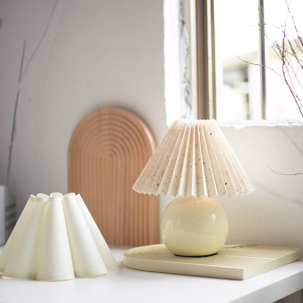 Kicsi Knife Pleat Table Light, Bedside Table Lamp, detail 5