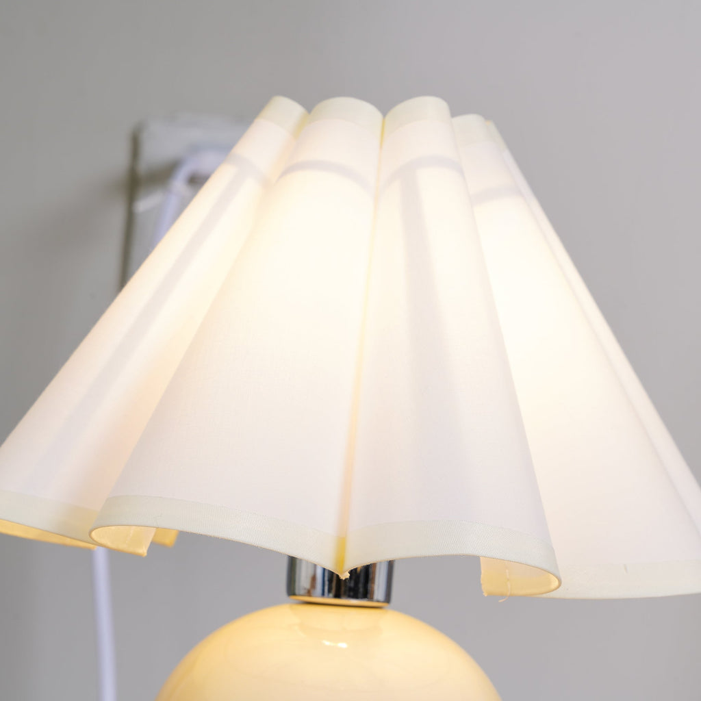 Kicsi Knife Pleat Table Light, Bedside Table Lamp, detail 19