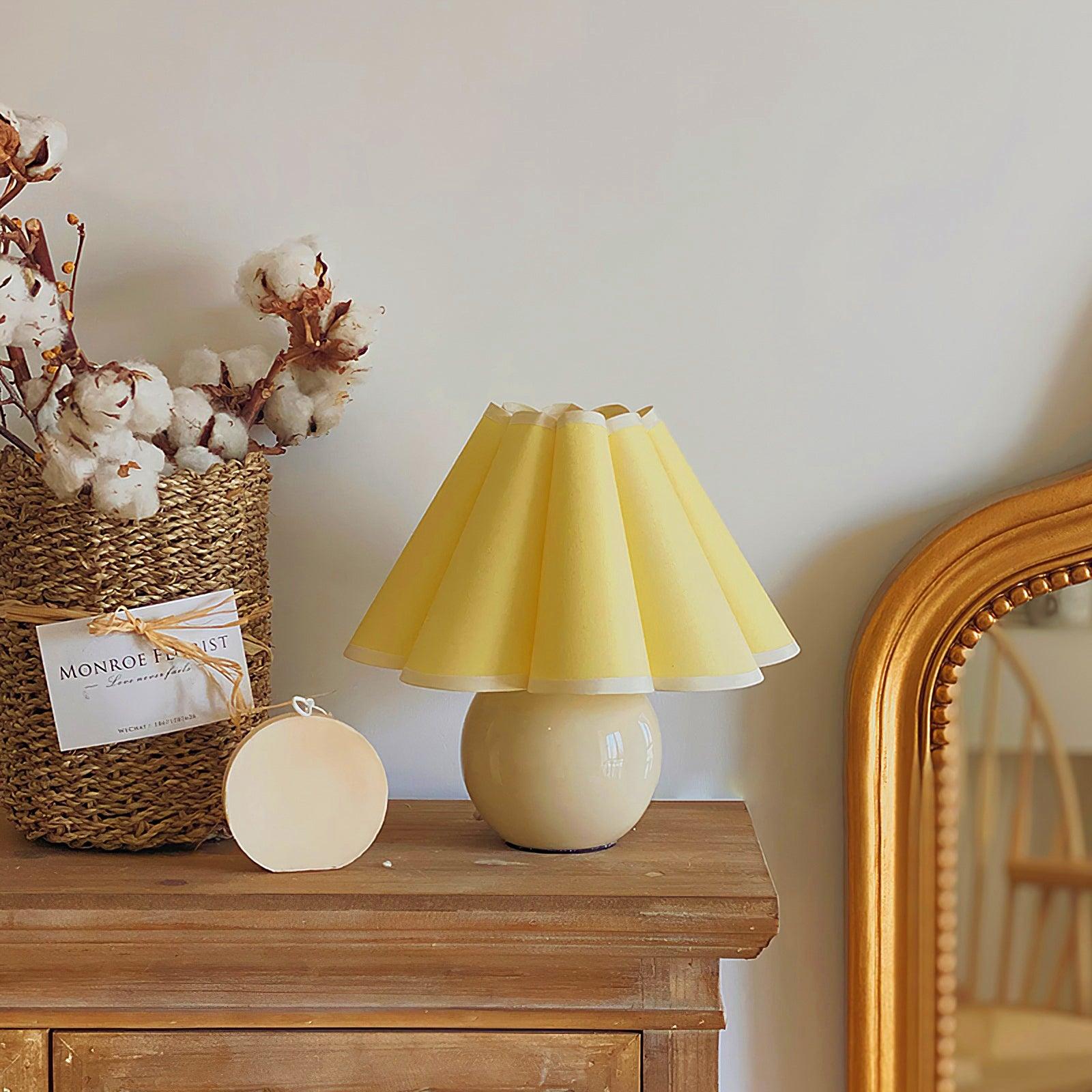 Kicsi Knife Pleat Table Light, Bedside Table Lamp, detail 15