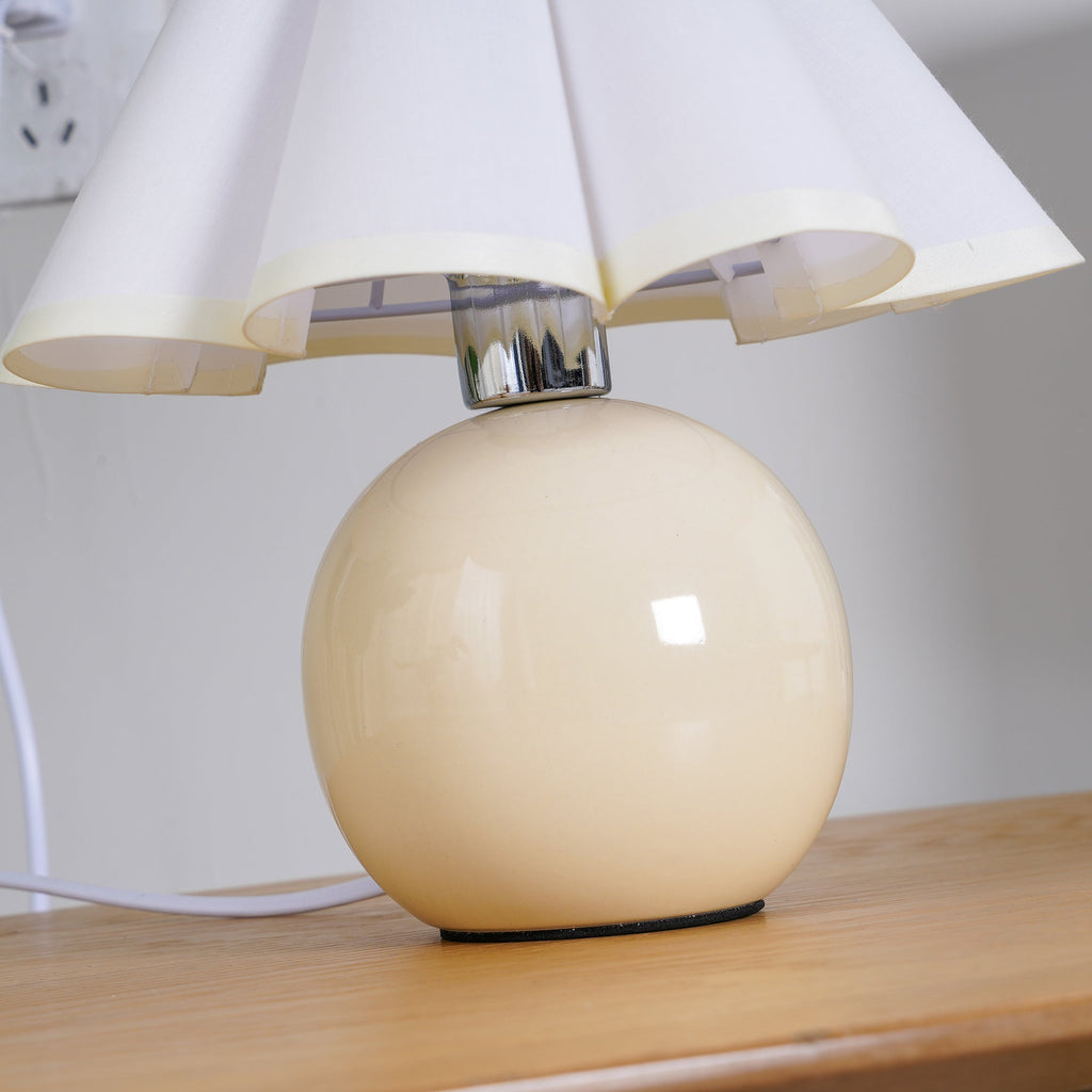 Kicsi Knife Pleat Table Light, Bedside Table Lamp, detail 21
