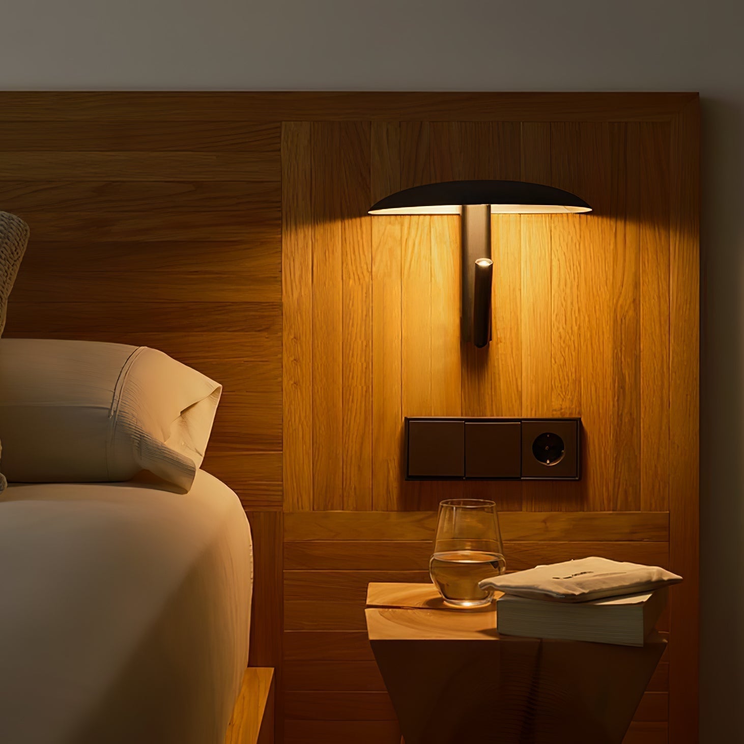 Hat Brim Pivot Arm Wall Light - W 30cm x H 27cm Metal, Plug-In Wall Sconce, detail 3