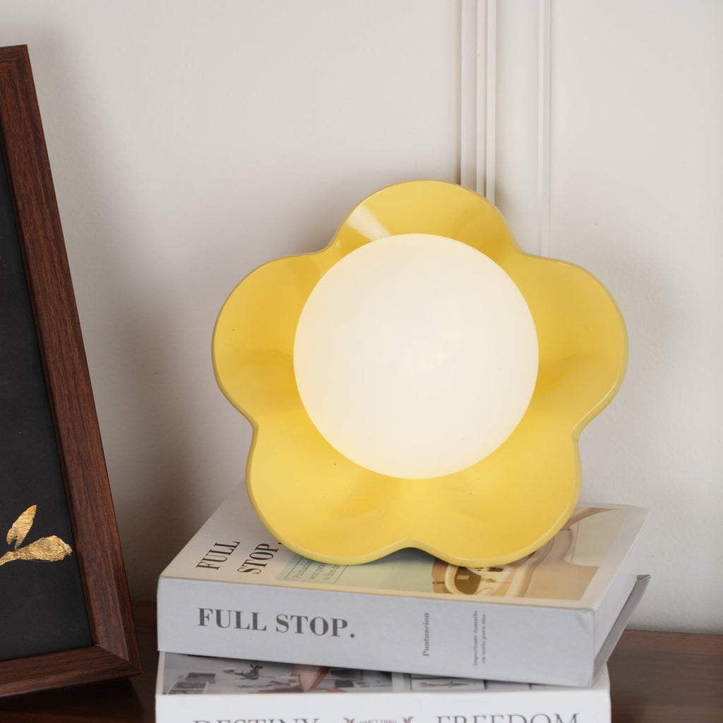 La fleur Wall Light - Φ 7.9 x H 6.7 Resin, Hardwired Wall Sconce, detail 13