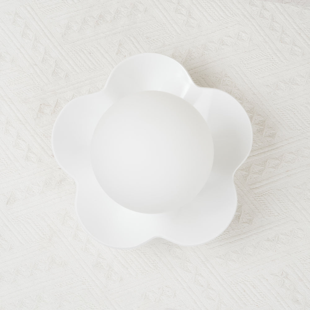 La fleur Wall Light - Dia 20cm x H 17cm Resin, Hardwired Wall Sconce
