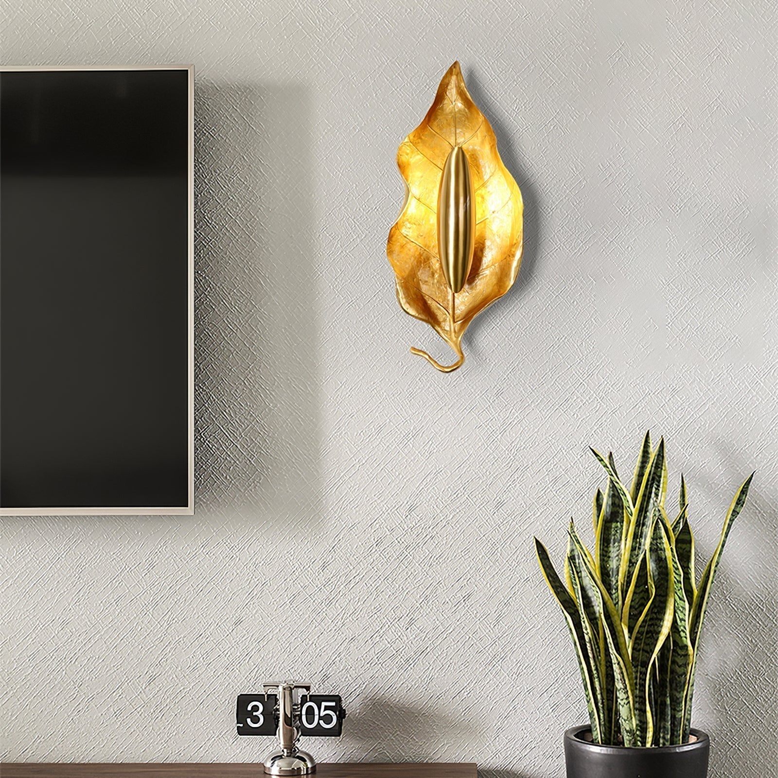 Leaf Brass Wall Light, Hardwired Wall Sconce, detail 27