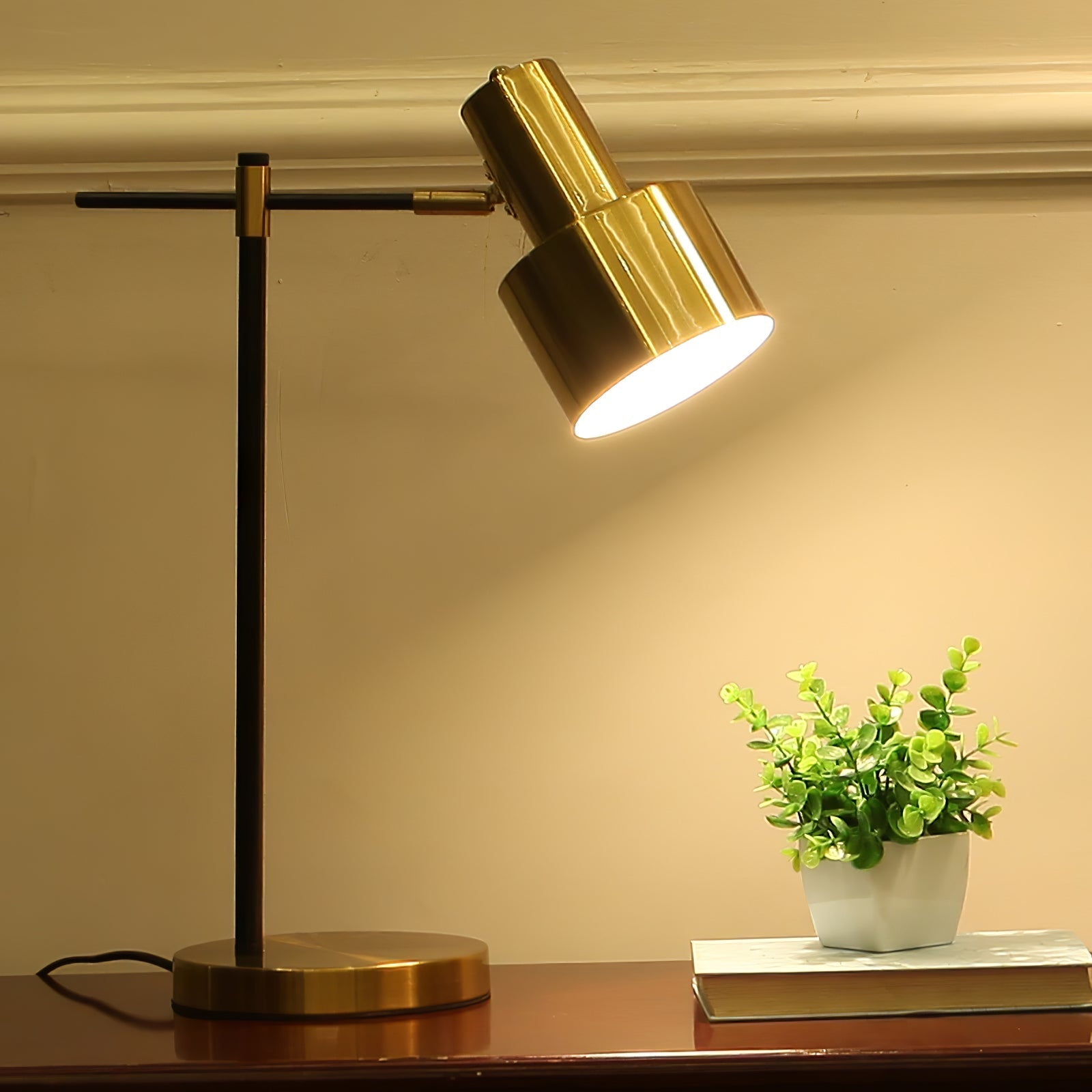 Lento Table Light, Bedside Table Lamp, detail 5