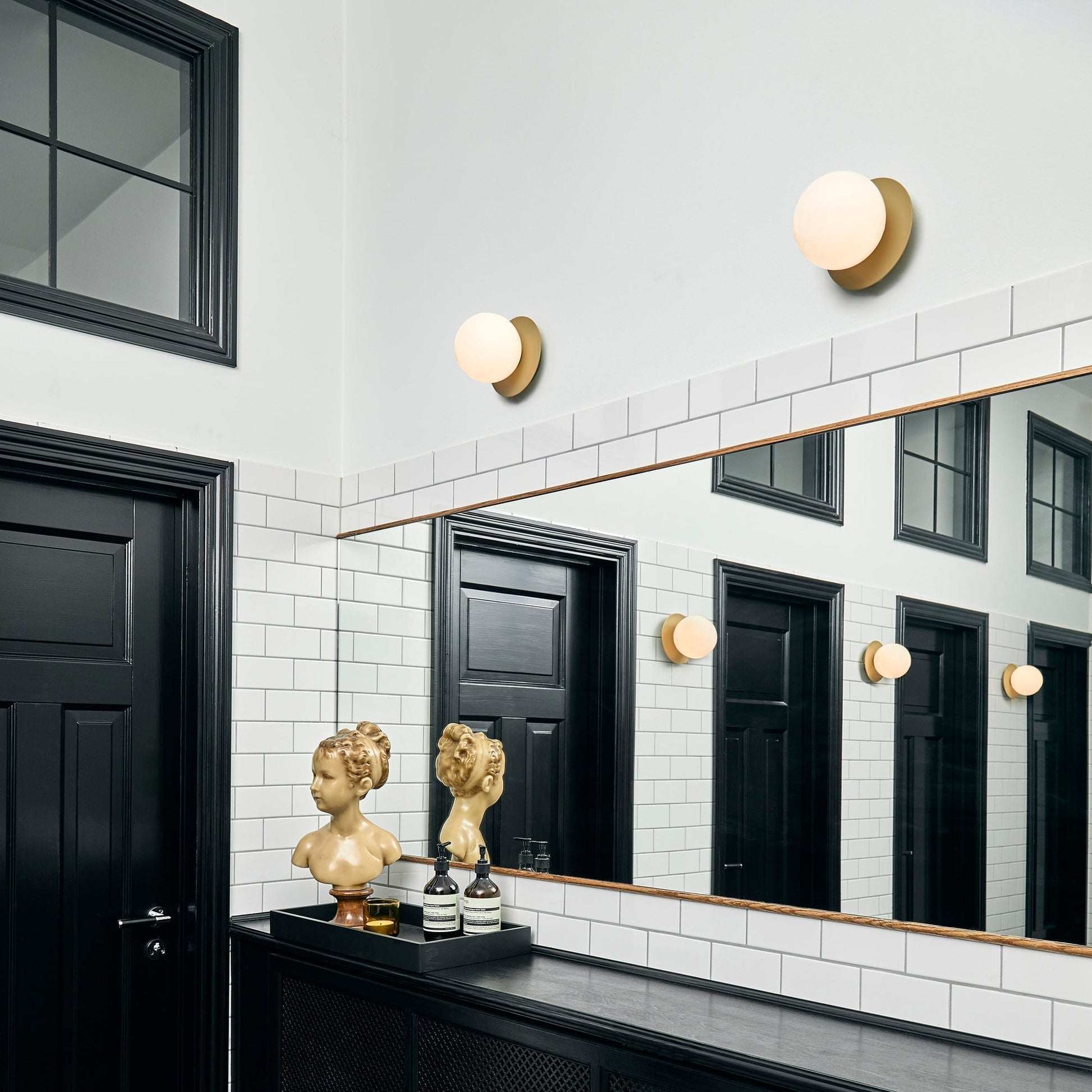 Liila Wall Light, Hardwired Wall Sconce, detail 3