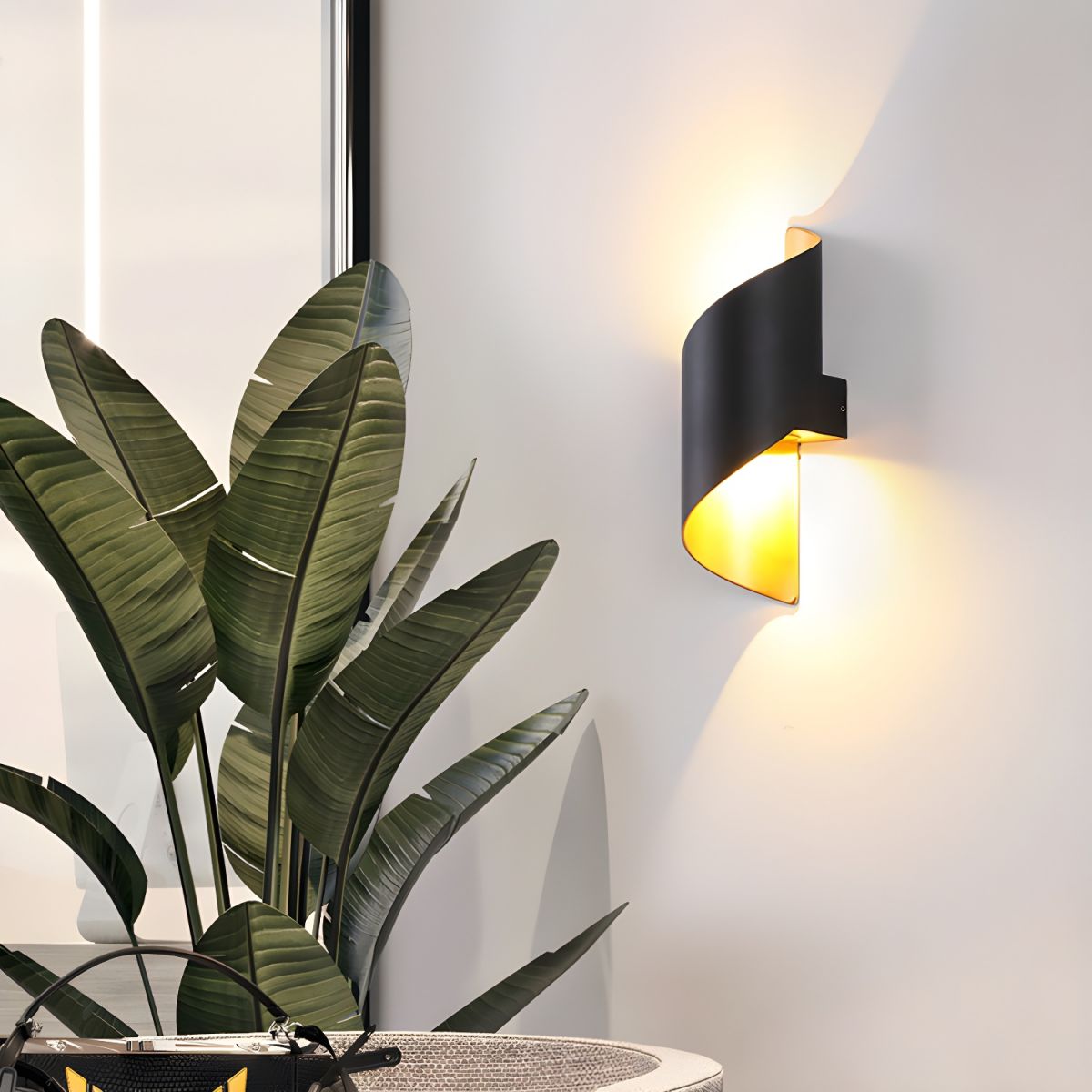 Lila Wall Light, Hardwired Wall Sconce, detail 6