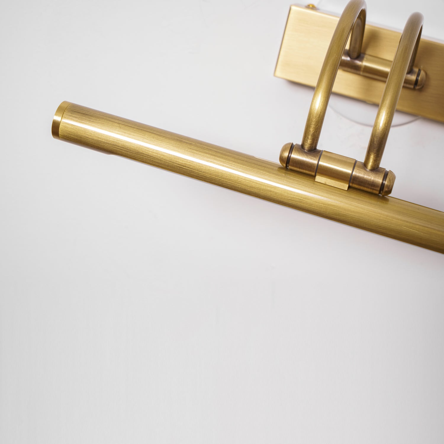 Linear Vanity Wall Fixture - L 17.7″ x H 7.1″ Brass, Bathroom Vanity Light, detail 16