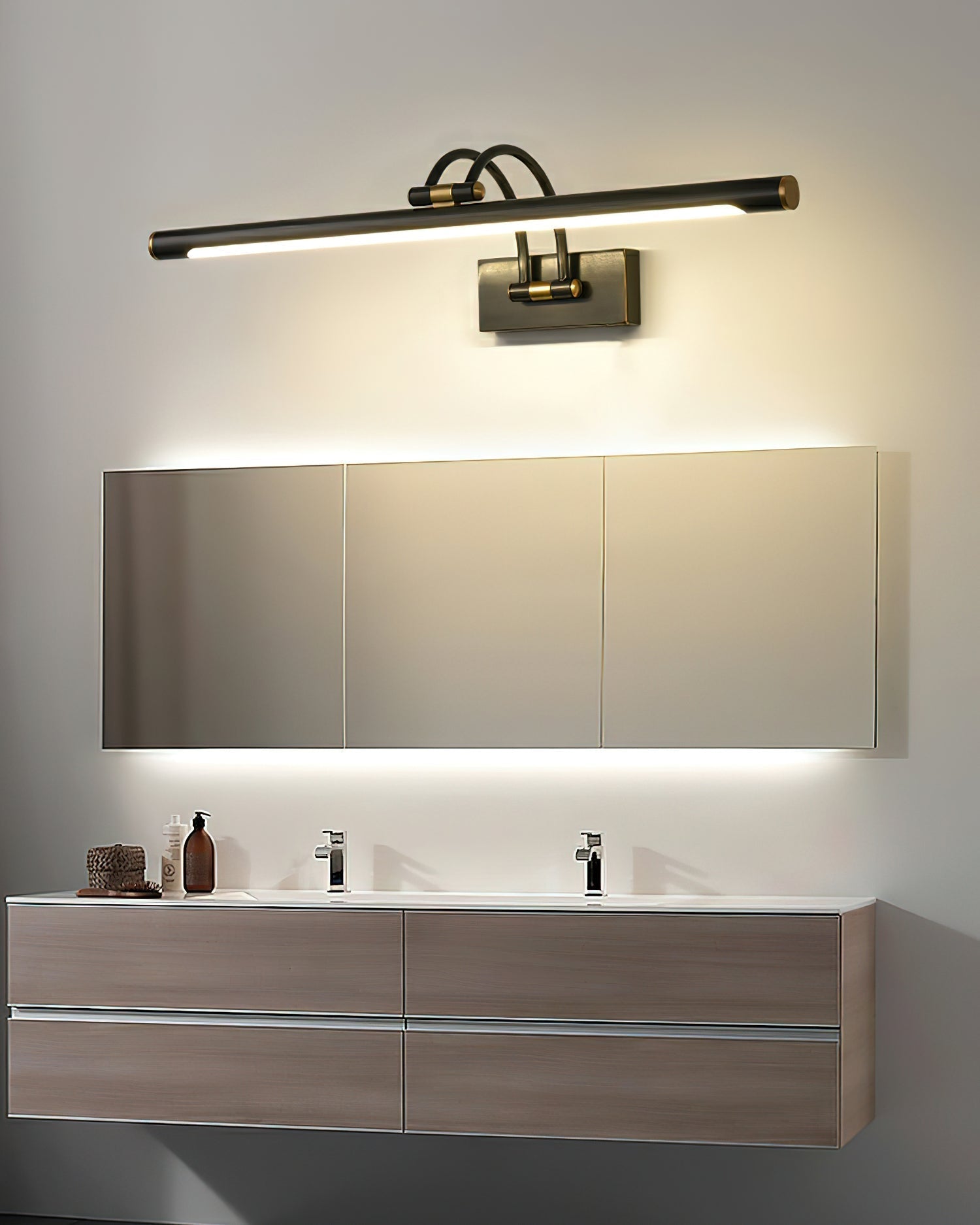 Linear Vanity Wall Fixture - L 17.7″ x H 7.1″ Brass, Bathroom Vanity Light, detail 5
