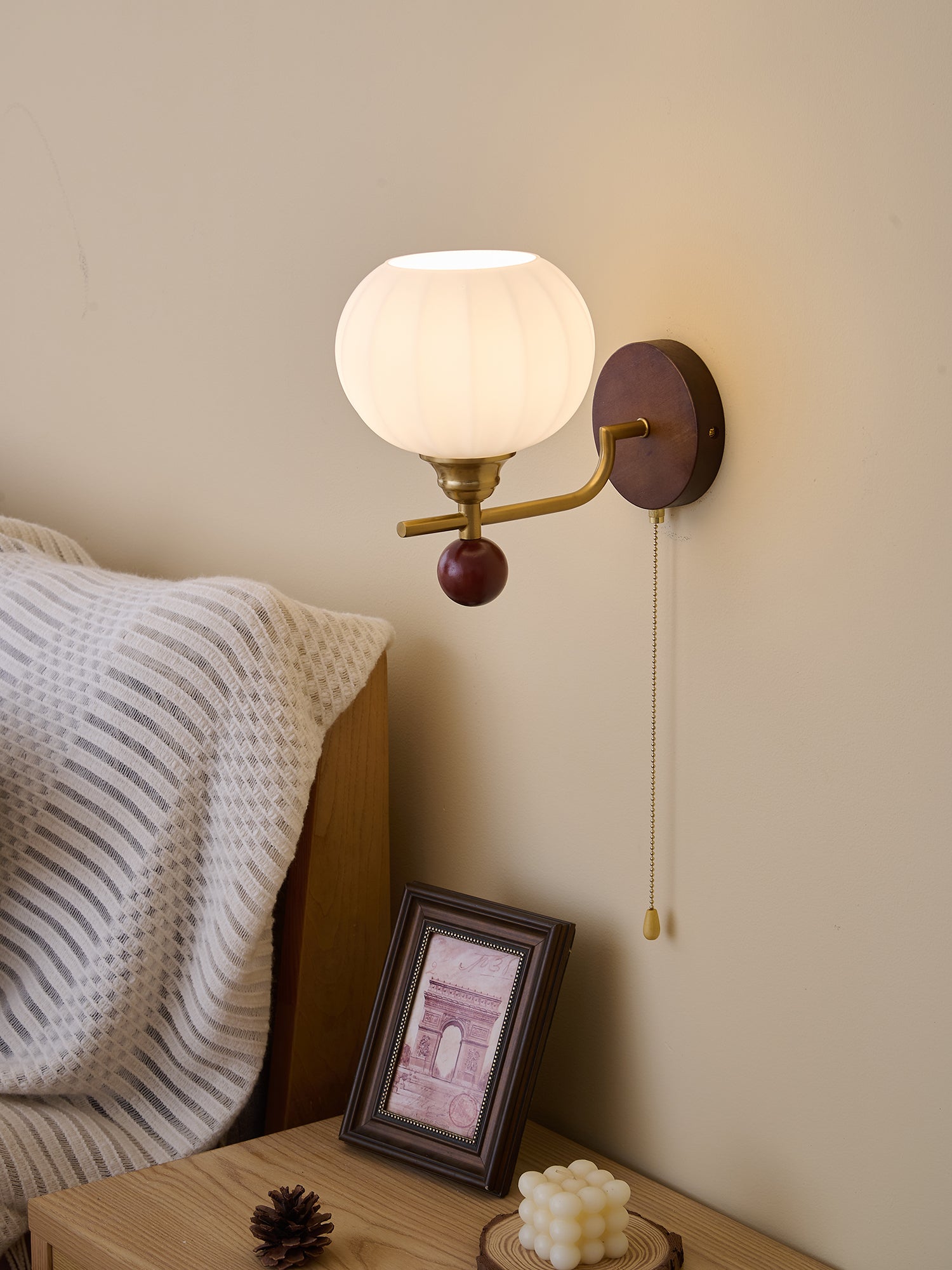 Lumea Crest Wall Light, Hardwired Wall Sconce, detail 8
