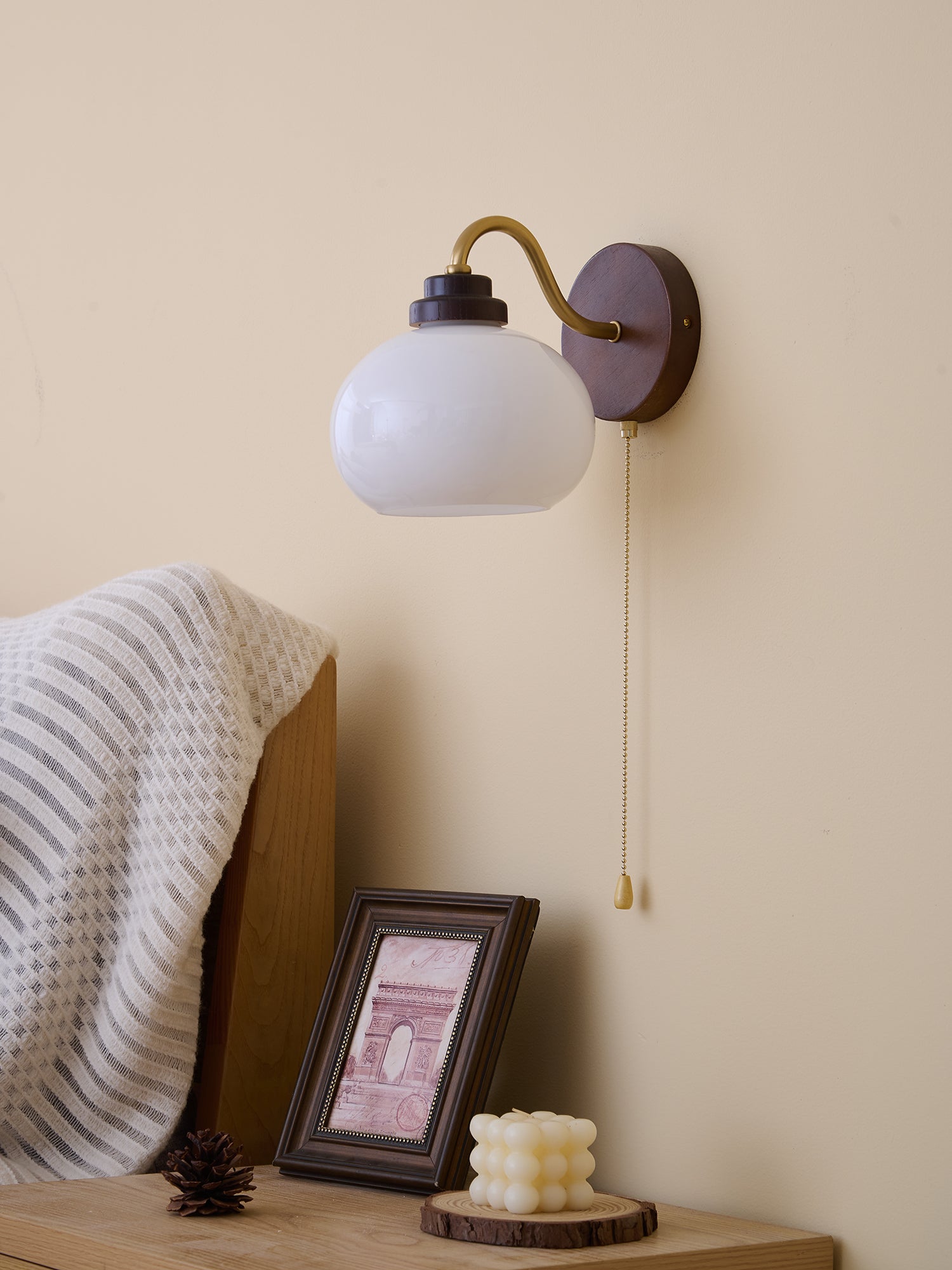 Lumea Crest Wall Light, Hardwired Wall Sconce, detail 10