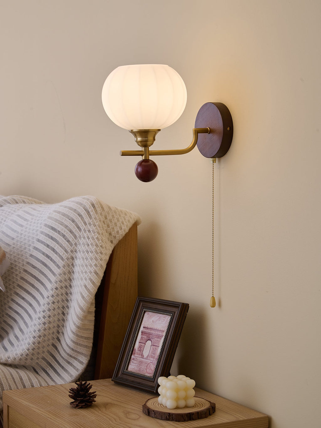 Lumea Crest Wall Light, Hardwired Wall Sconce, detail 2