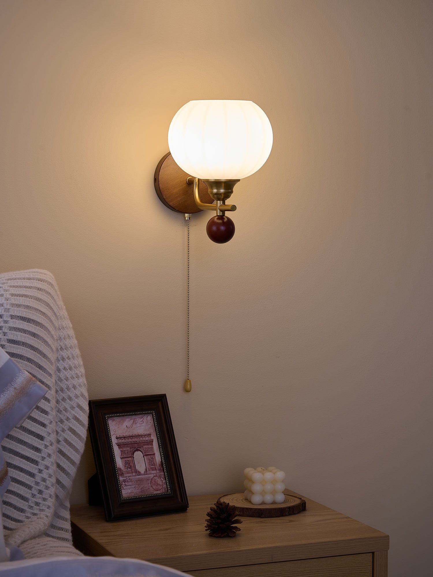Lumea Crest Wall Light, Hardwired Wall Sconce, detail 5