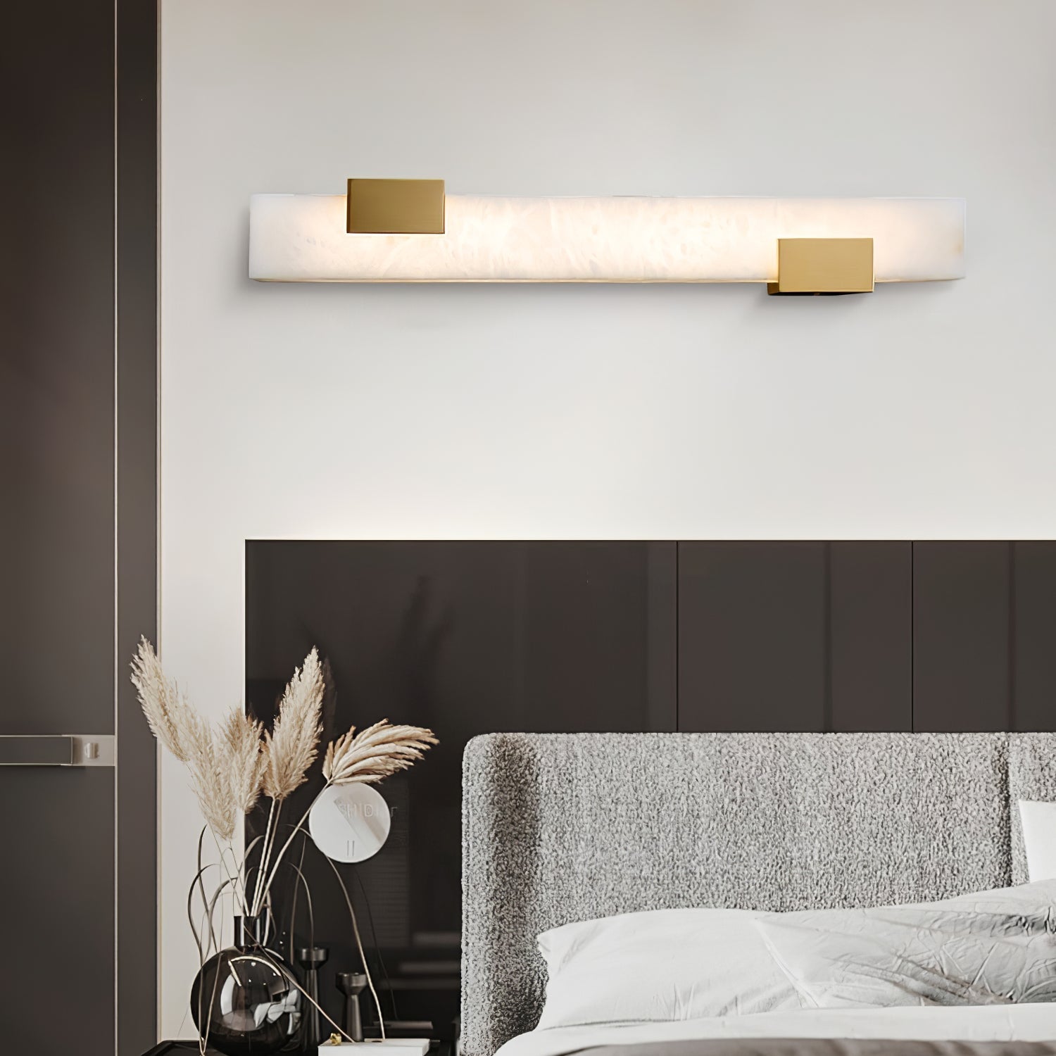 Lumen Bar Alabaster Wall Light, Hardwired Wall Sconce, detail 3