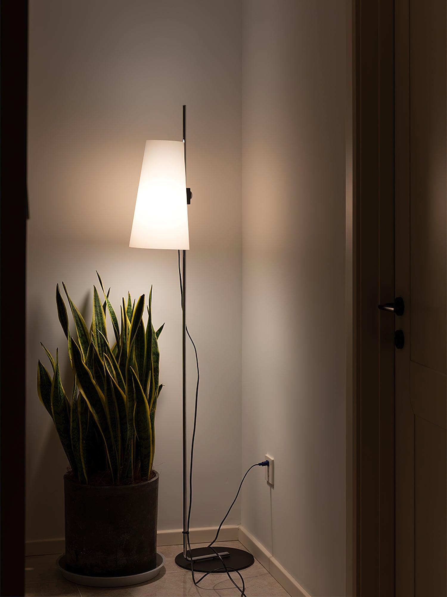Lupe Floor Light, Floor Lamp, detail 4
