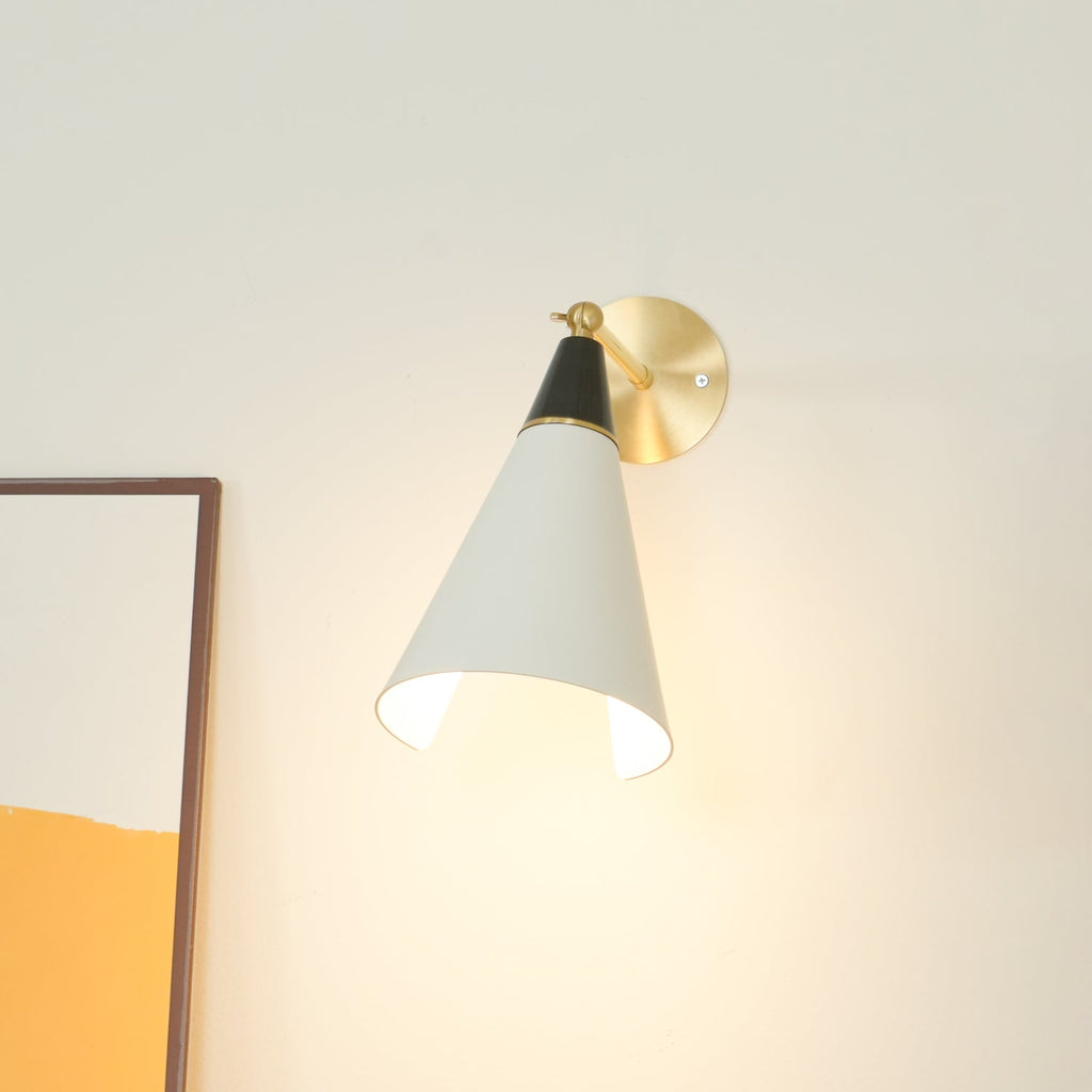 Petite Magari Wall Light, Hardwired Wall Sconce, detail 3