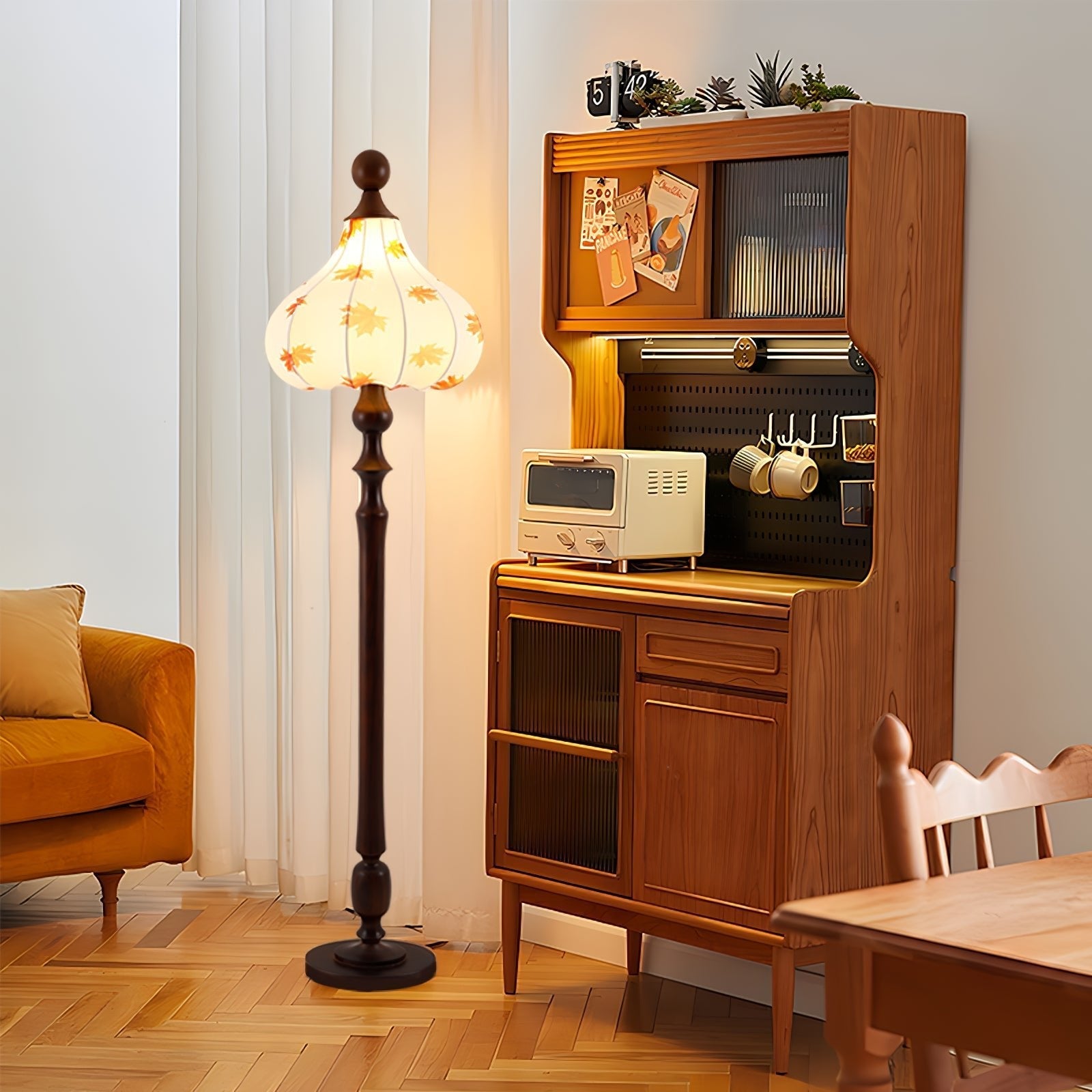Maple Pear Floor Light, Floor Lamp, detail 2