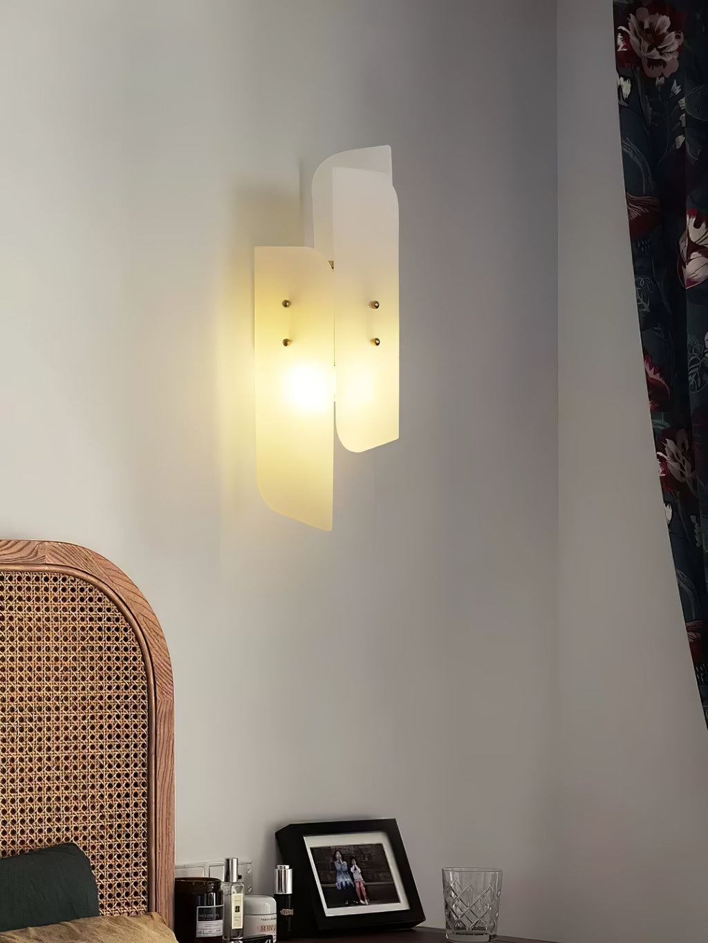 Megalith Alabaster Wall Light, Hardwired Wall Sconce, detail 4