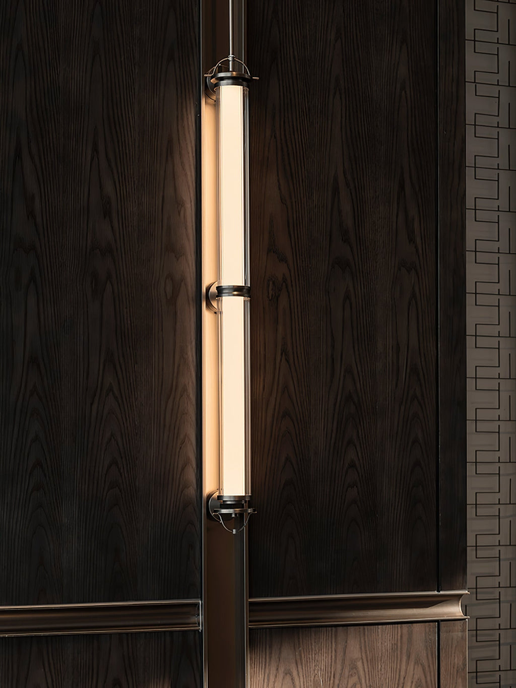 Meridian Vertical Wall Light, Hardwired Wall Sconce, detail 18
