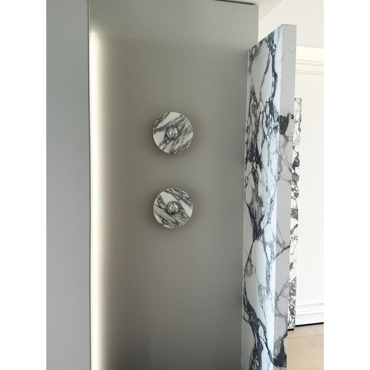 Messier Marble Wall Light, Hardwired Wall Sconce, detail 12
