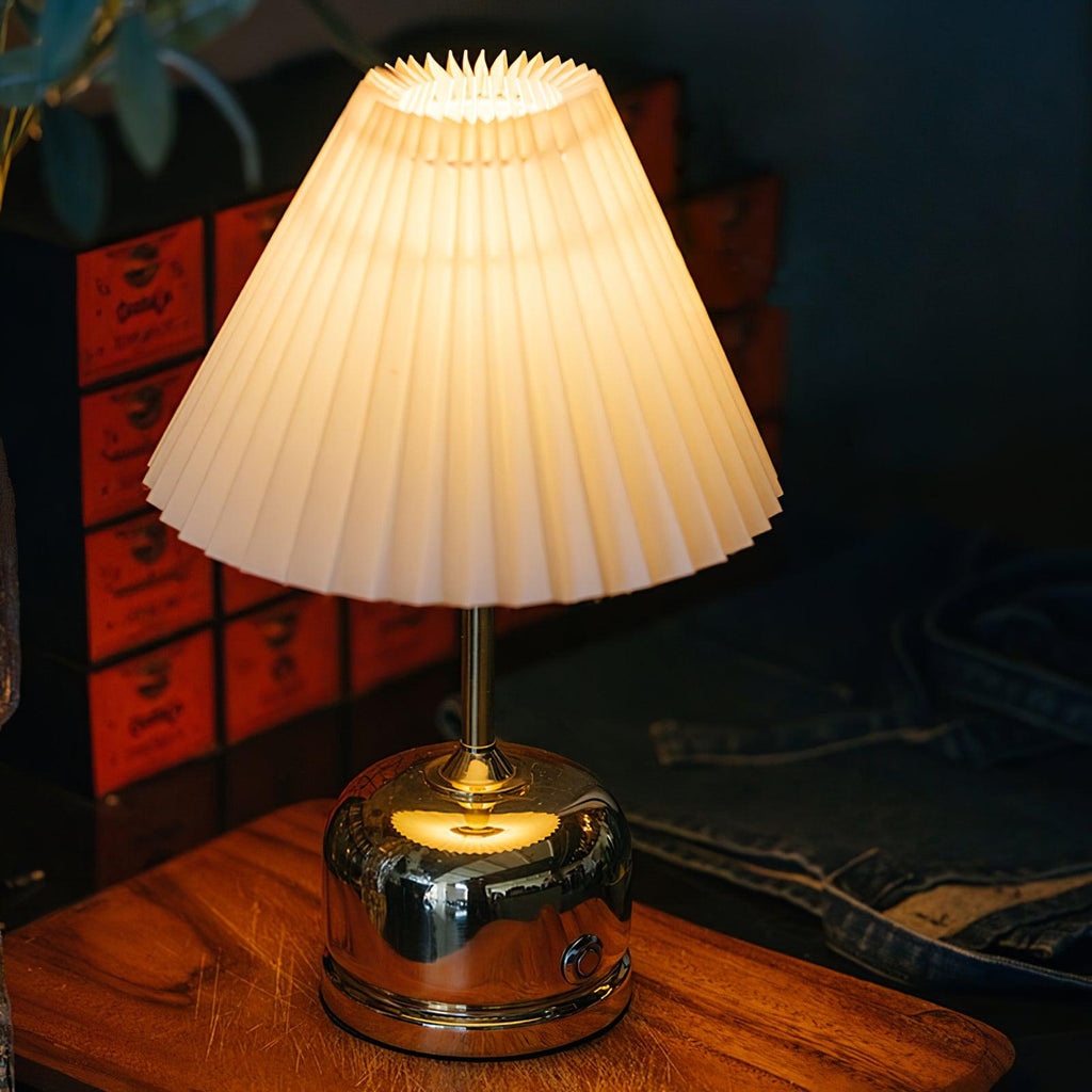 Metal Antique Table Light, Bedside Table Lamp, detail 4