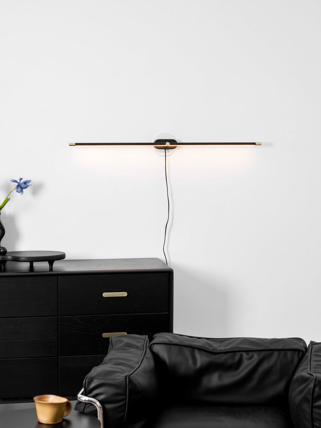 Clean-Lined Linear Plug-In Wall Light, Plug-In Wall Sconce, detail 35