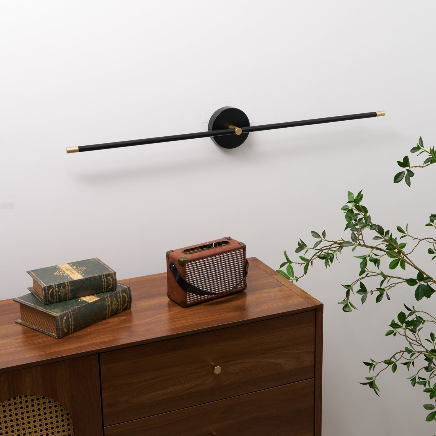 Clean-Lined Linear LED Wall Light, Hardwired Wall Sconce, detail 13