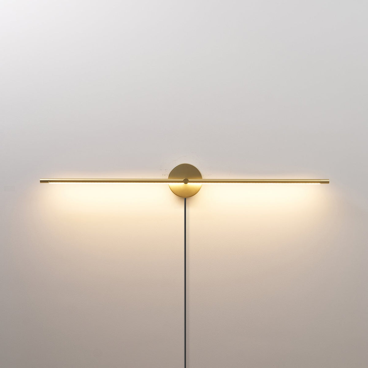 Clean-Lined Linear Plug-In LED Wall Light, Plug-In Wall Sconce, detail 2
