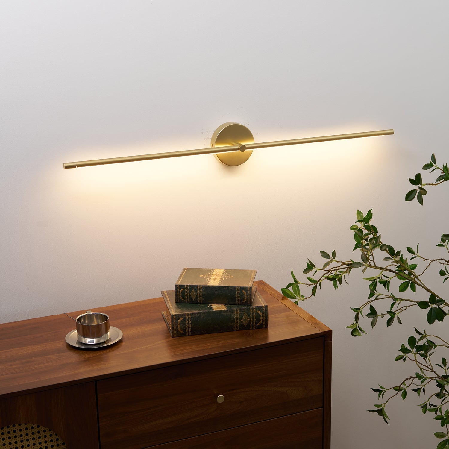 Clean-Lined Linear Plug-In LED Wall Light, Plug-In Wall Sconce, detail 6