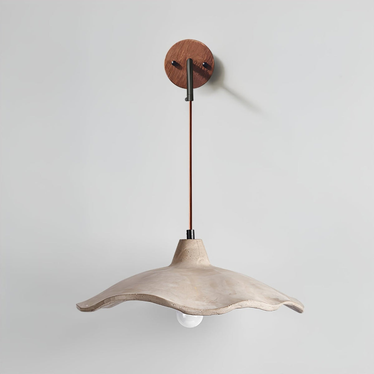 Mirella Sconce detail view 8