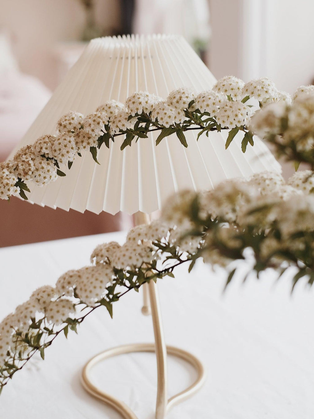 Levitate Pleated Table Light, Bedside Table Lamp, detail 11