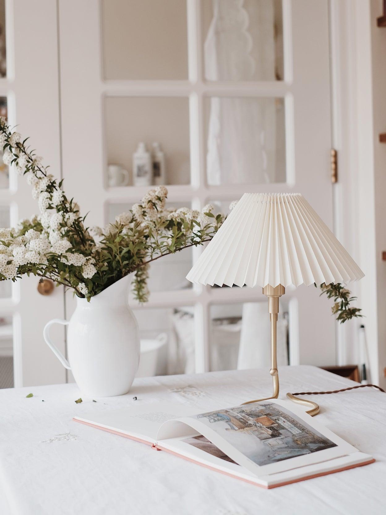Levitate Pleated Table Light, Bedside Table Lamp, detail 15