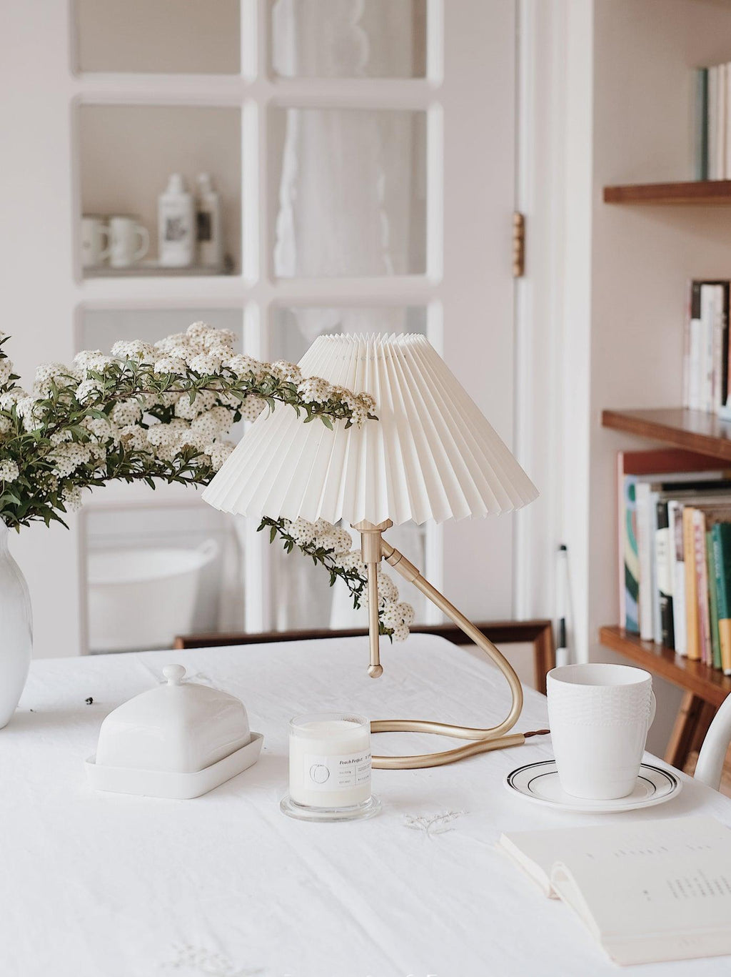 Levitate Pleated Table Light, Bedside Table Lamp, detail 19