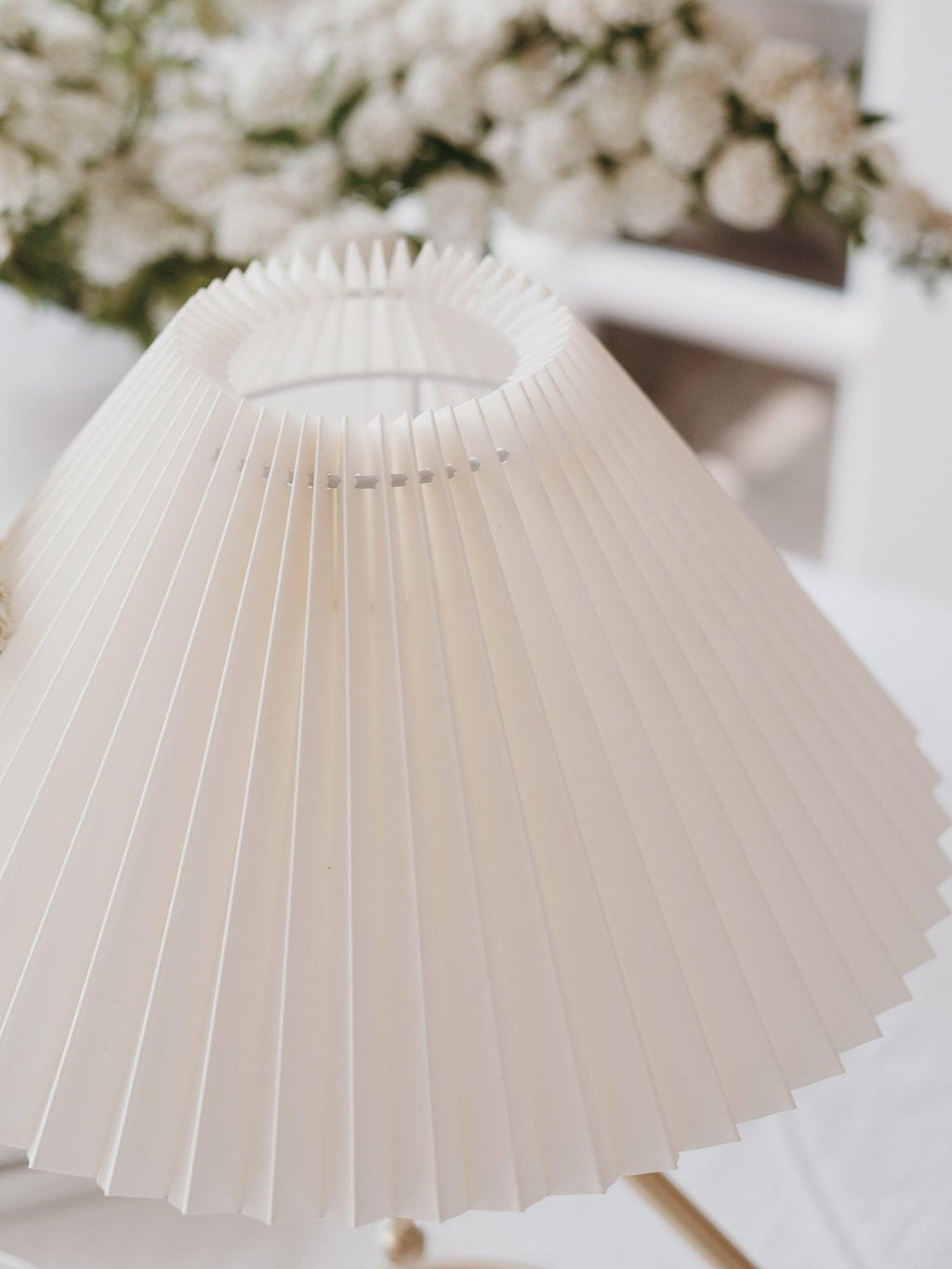 Levitate Pleated Table Light, Bedside Table Lamp, detail 21