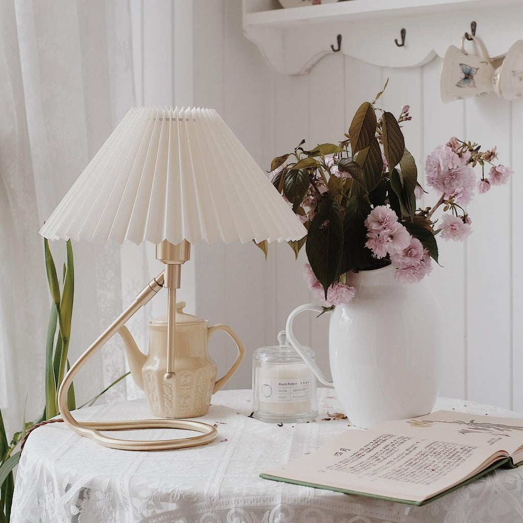 Levitate Pleated Table Light, Bedside Table Lamp, detail 7