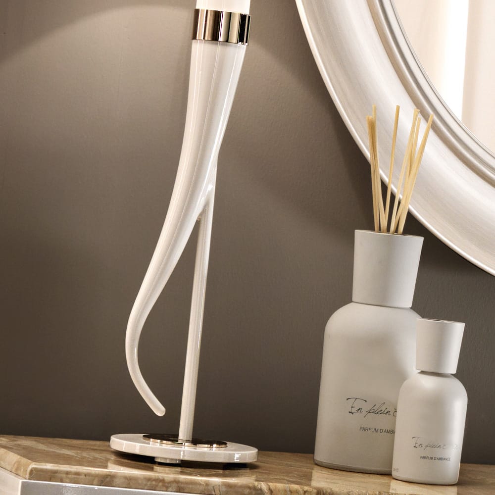 Contemporary Italian Ivory Table Light, Bedside Table Lamp, detail 3