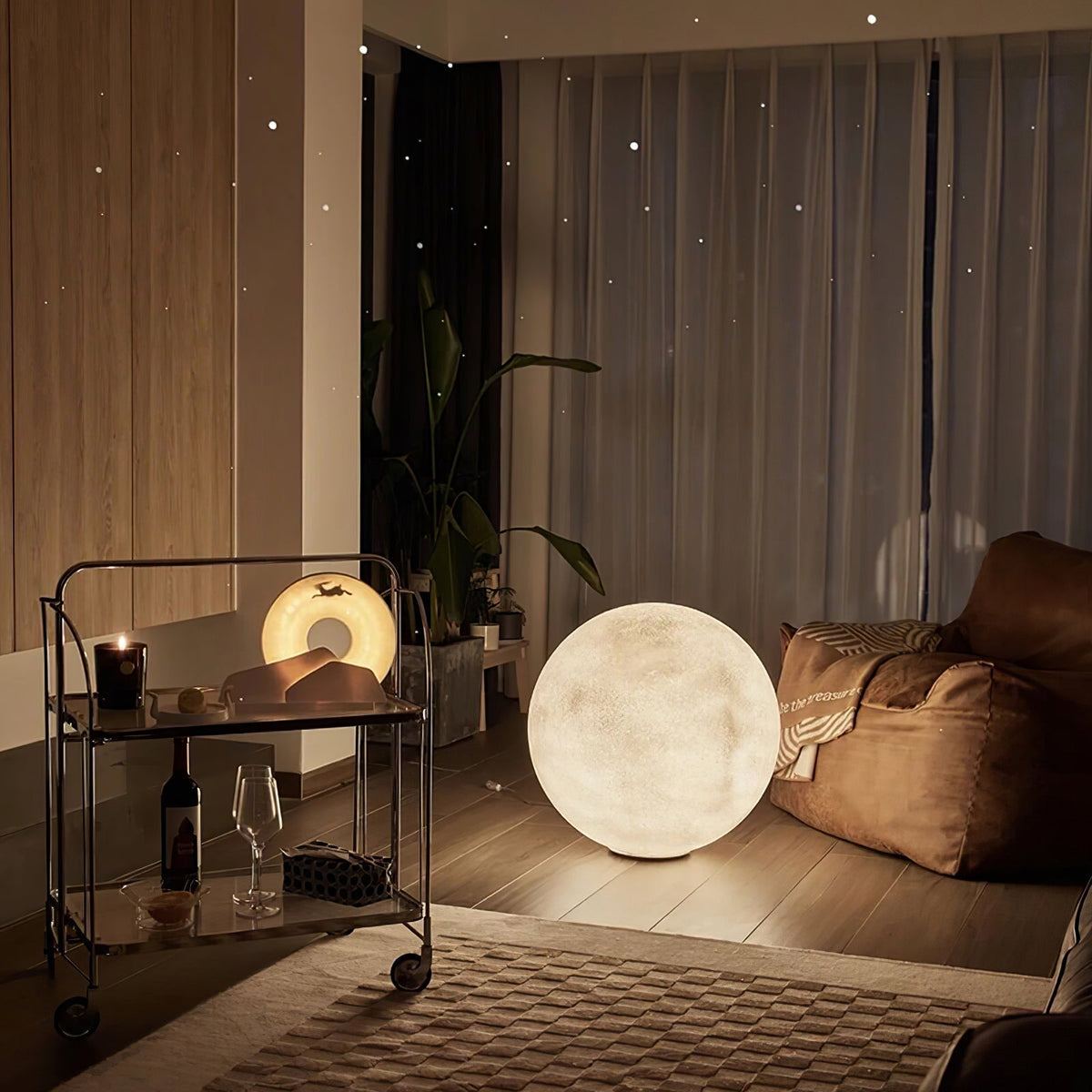 Moon Table Lamp detail view 12