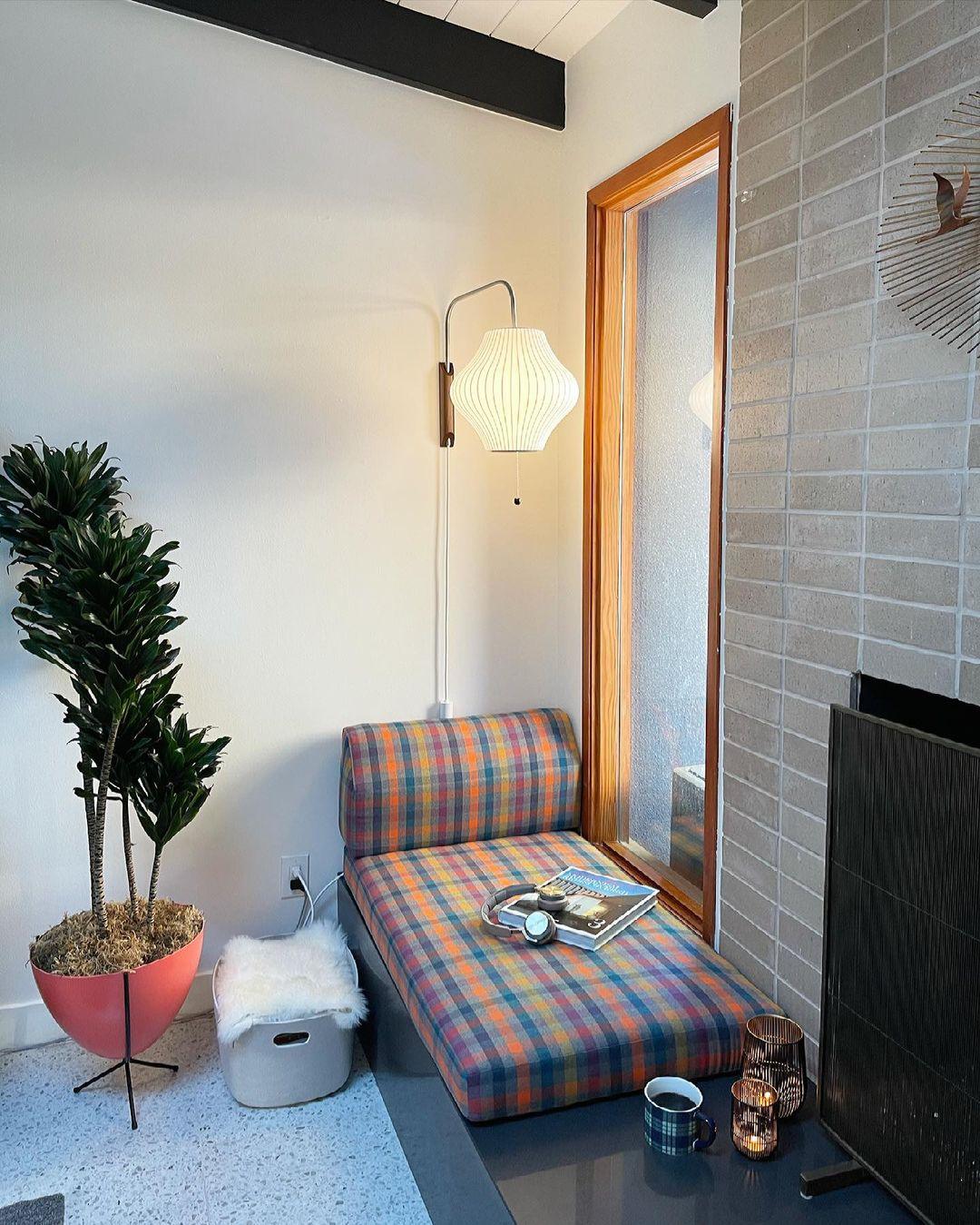Nelson Bubble Wall Light, Hardwired Wall Sconce, detail 29