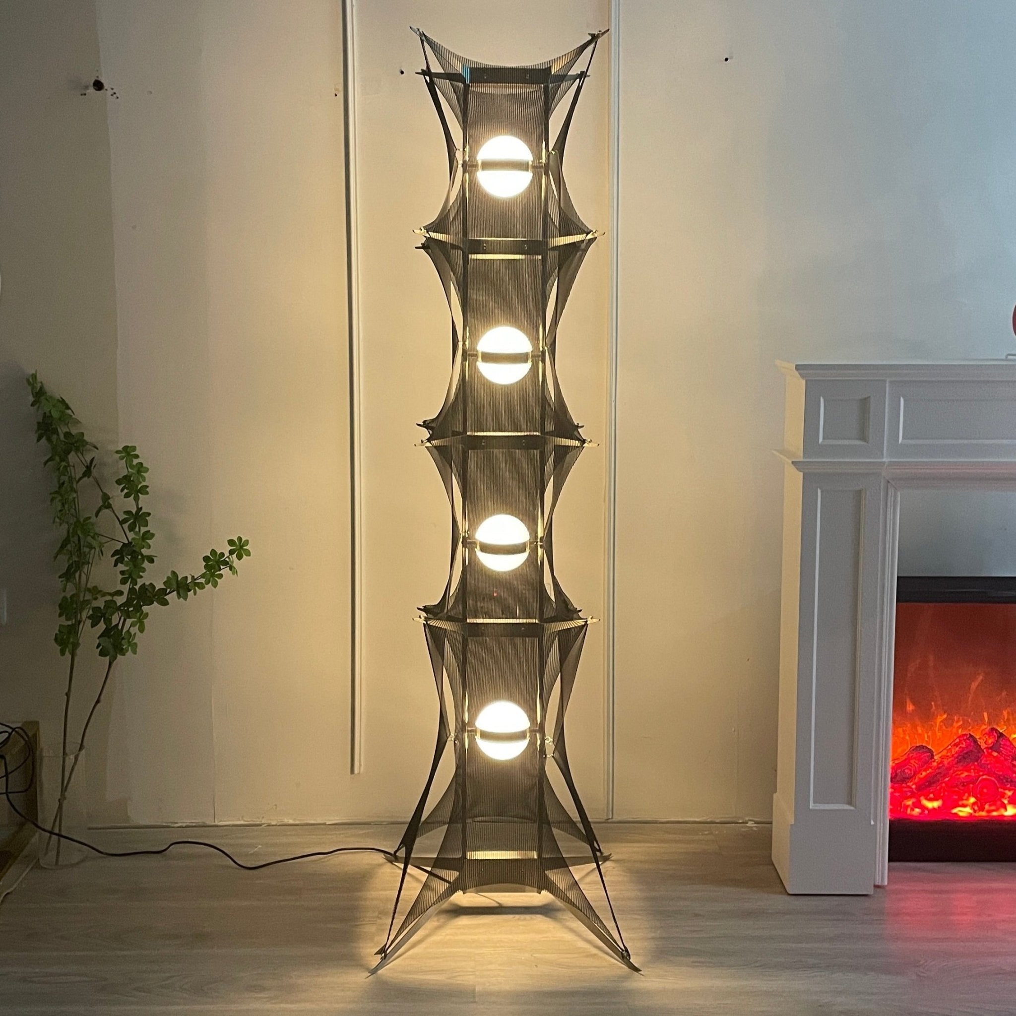 Noir Mesh Tower Floor Light, Floor Lamp, detail 8