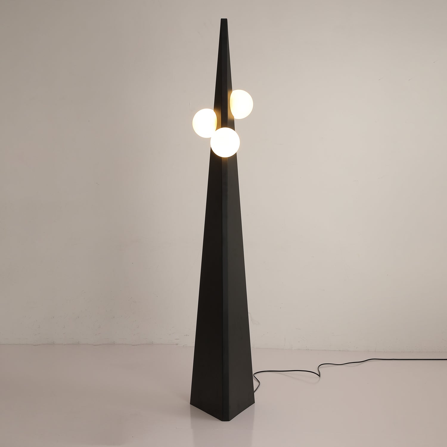 Noir Roy Floor Light, Floor Lamp, detail 15