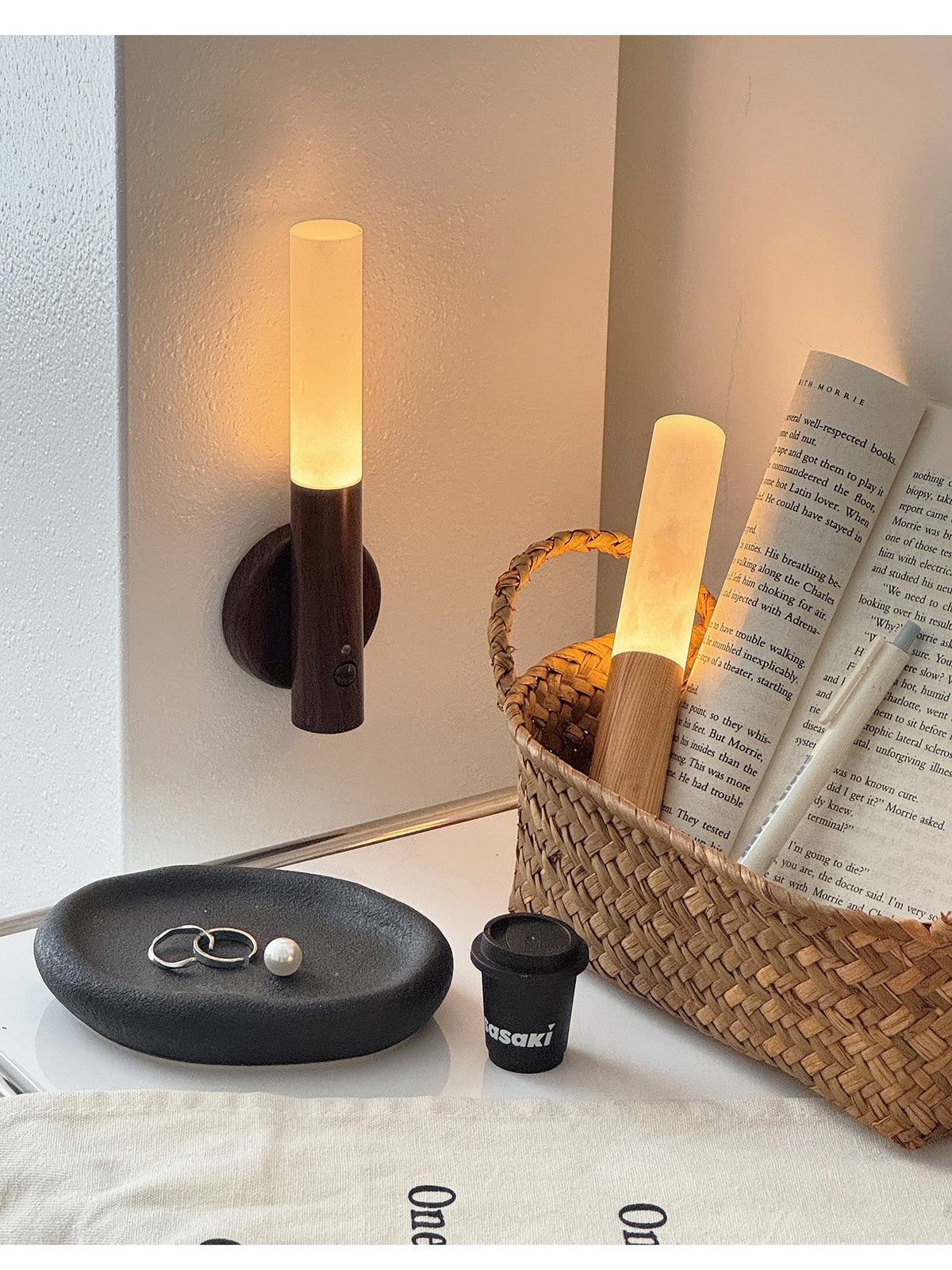 Nomad Magnet Rechargeable Wall Light, Hardwired Wall Sconce, detail 5