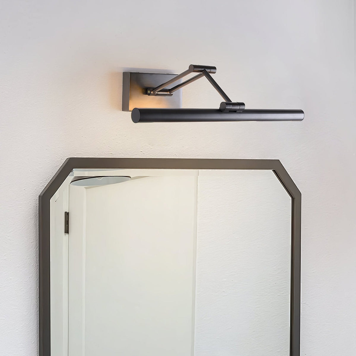 Noxmere Adjustable Vanity Wall Light, Bathroom Vanity Light, detail 3