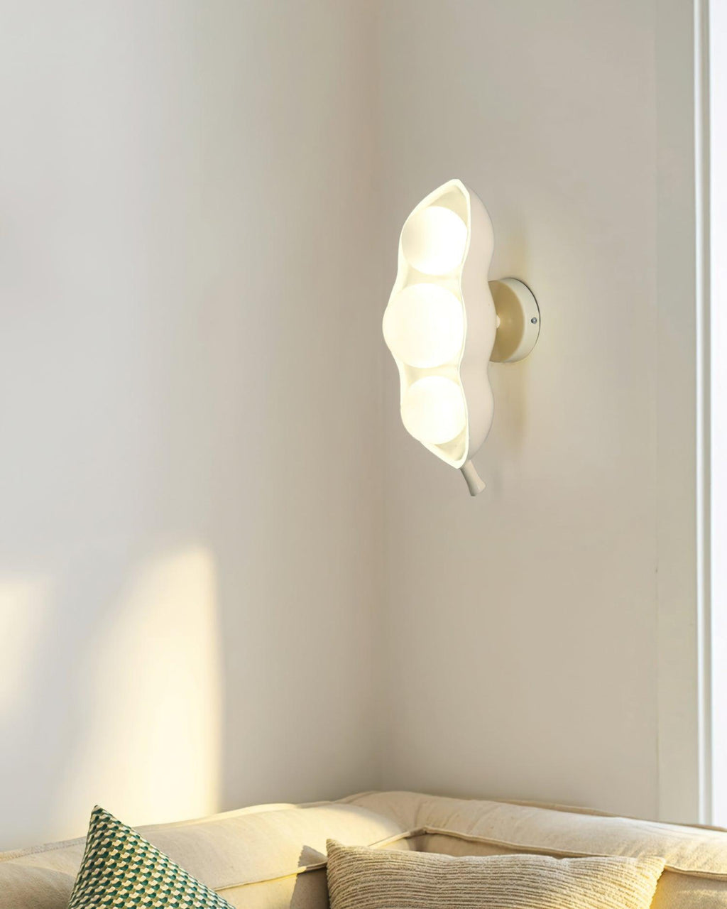 Pea Wall Light, Hardwired Wall Sconce, detail 5