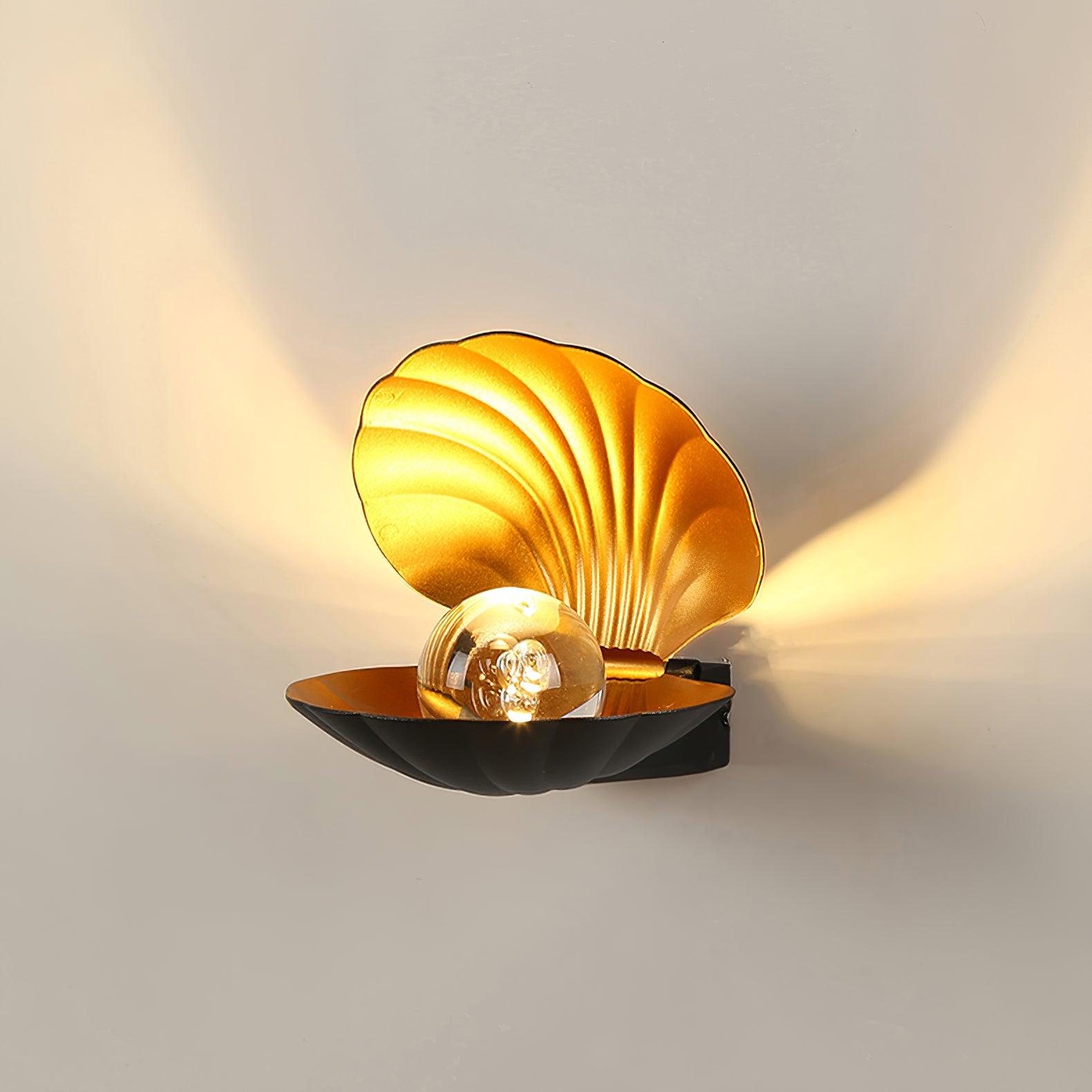 Pearl Clam Wall Light, Bedroom Wall Sconce, Aluminium, Dia 18.5cm x H 7.5cm
