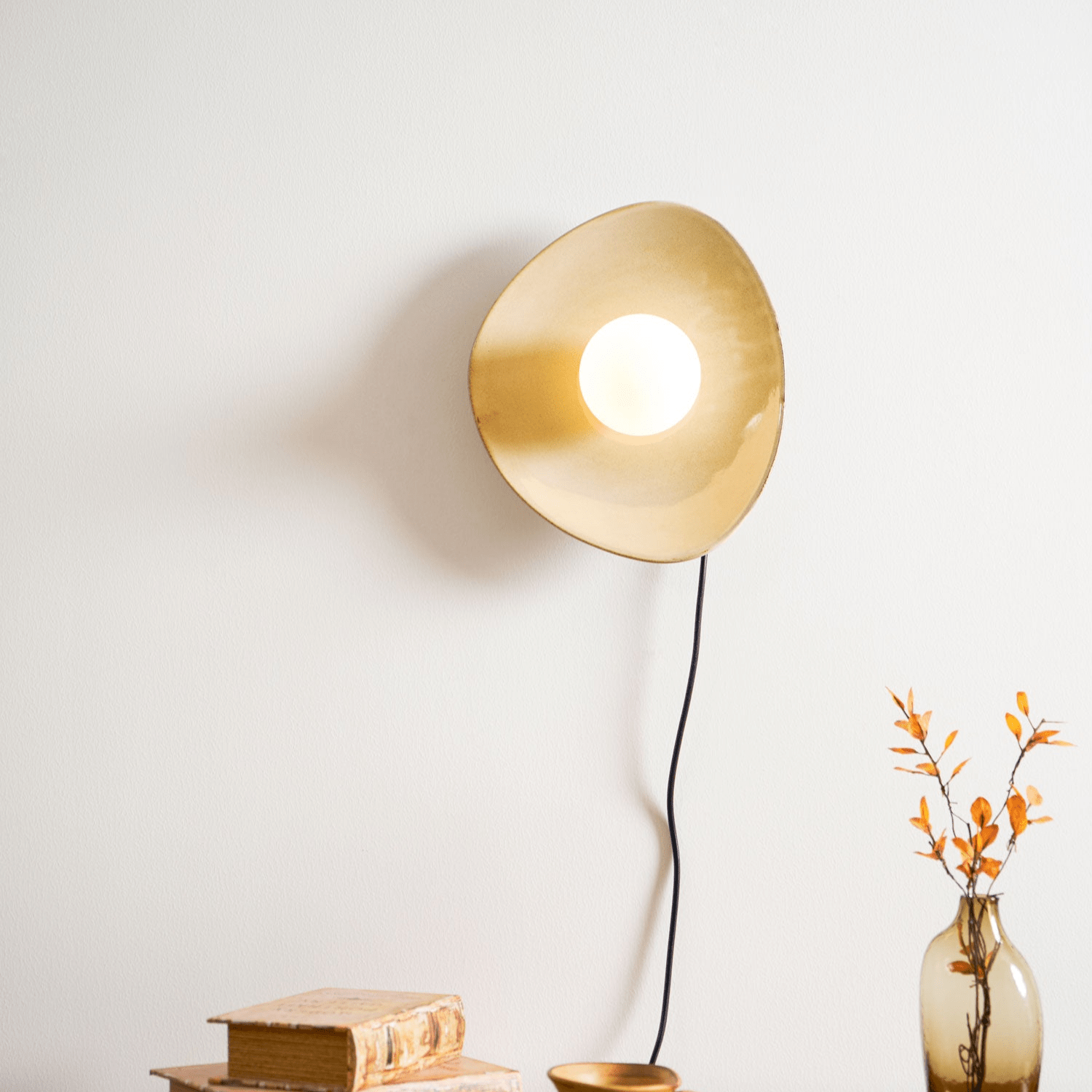Pebble Disc Plug-In Wall Light, Plug-In Wall Sconce, detail 3